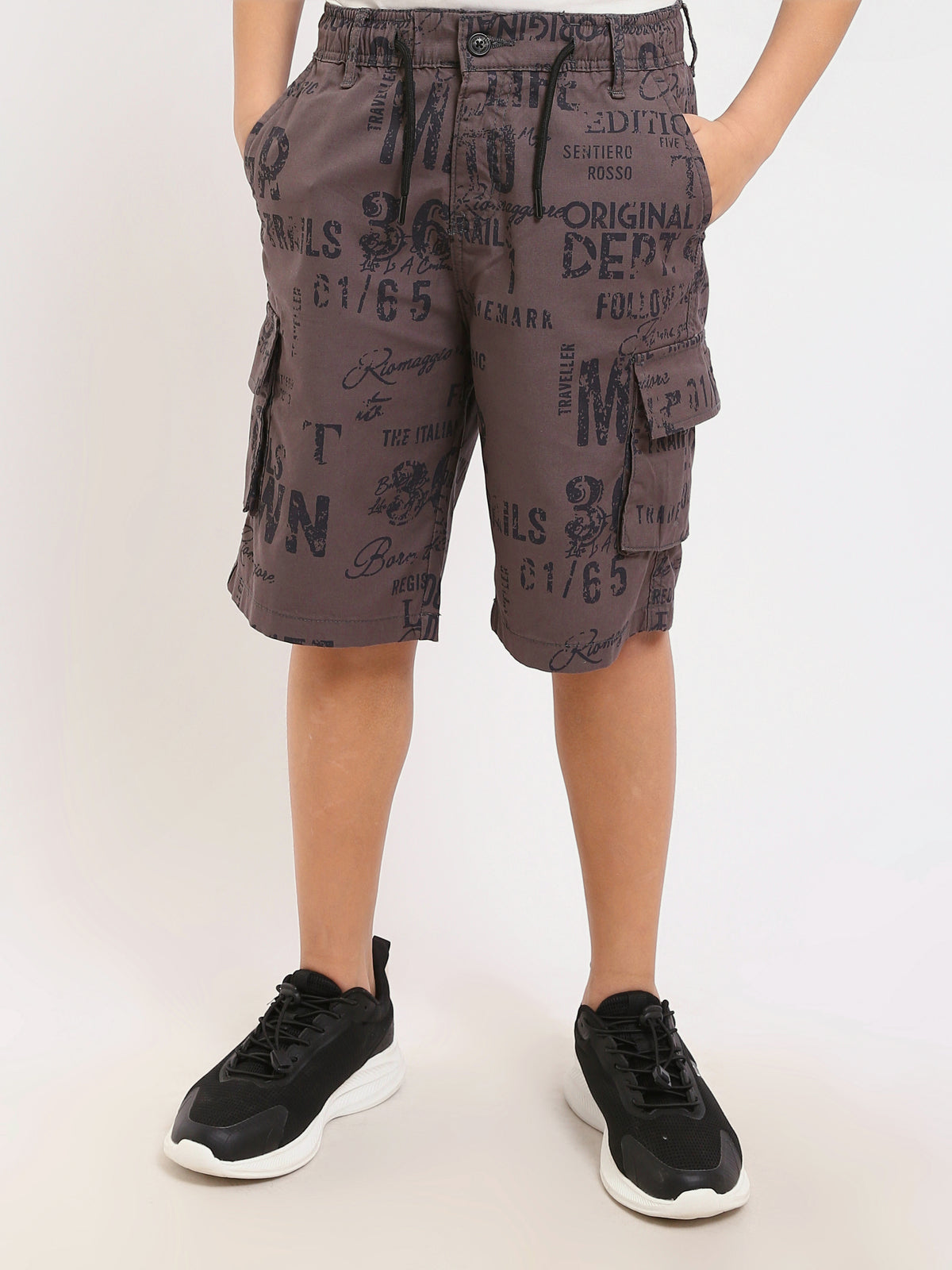 Shorts all over print